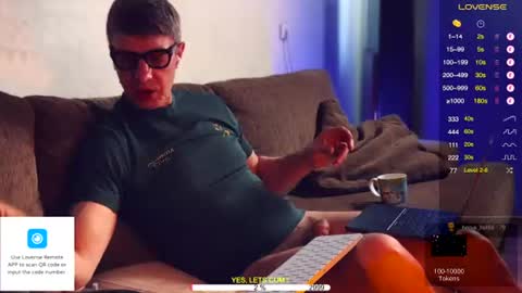 Tom online show from July 15, 6:31 pm