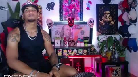 Aharon  ravelo online show from August 15, 8:40 am