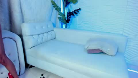 April   18 year and ROSS dick 20cm online show from July 30, 1:02 am