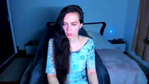 sexqueen1111 online show from August 9, 5:14 pm