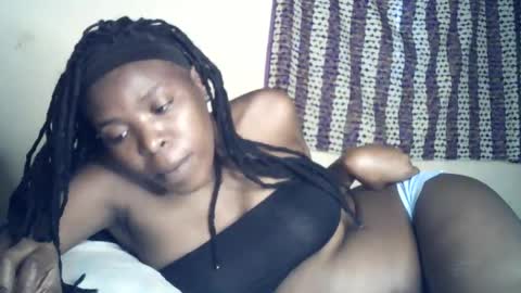 sexxy_curvy23 online show from August 15, 9:13 am