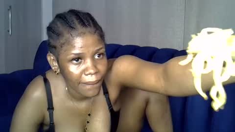 sexxyylips online show from August 7, 6:46 am