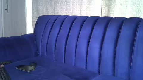 sexxyylips online show from August 10, 11:00 am