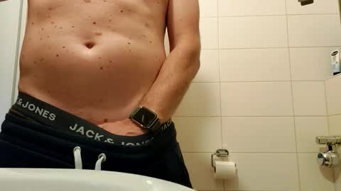 sexy30031986 online show from June 7, 5:40 pm