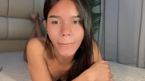 sexy_alexa17 online show from August 13, 8:12 pm