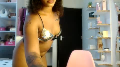 sexy_babydoll22 online show from June 13, 5:04 am
