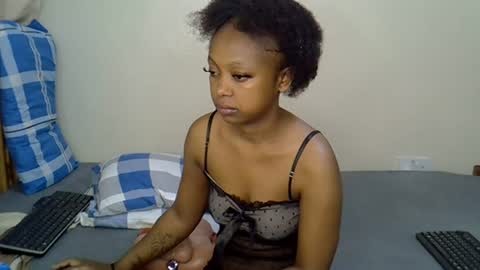 sexy_bluegirl online show from July 16, 8:59 am