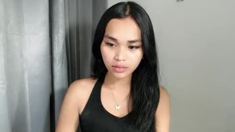 Nicole online show from August 9, 10:00 pm