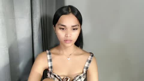 Nicole online show from August 11, 2:24 am