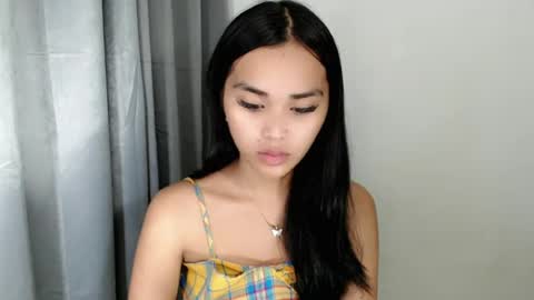 Nicole online show from August 12, 10:34 pm
