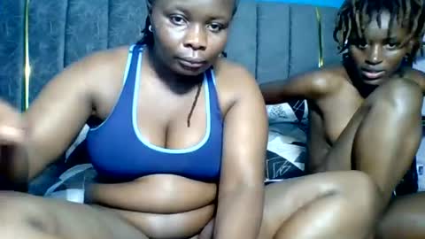 sexy_divas55 online show from August 3, 8:16 pm