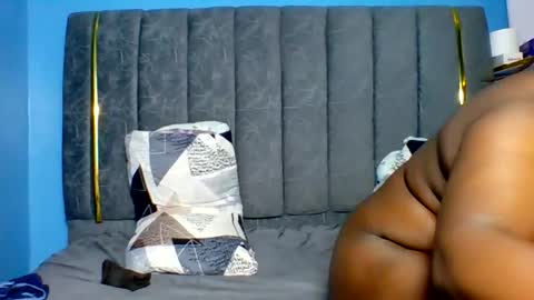 sexy_divas55 online show from August 3, 11:34 pm