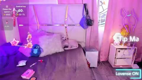 sexy_dollxcute online show from July 24, 11:57 am
