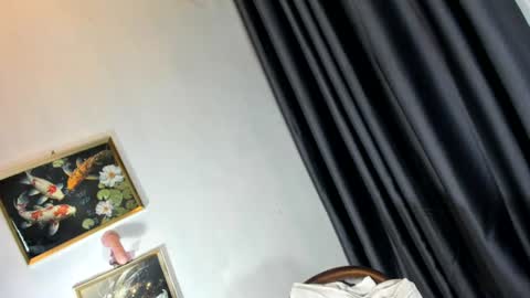 sexy_ellaine online show from August 10, 9:55 am