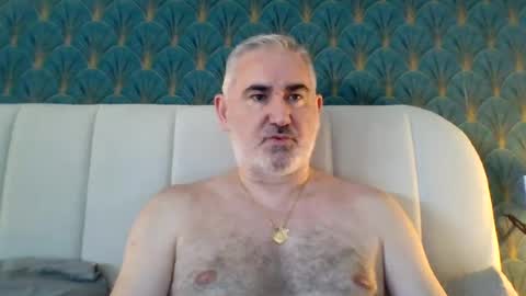 Antonio online show from August 6, 9:30 am