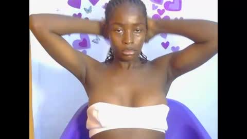 sexy_juicy247 online show from August 15, 3:05 pm