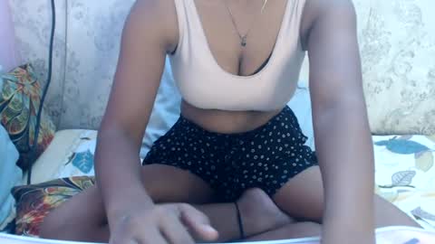 Wild girl mona online show from August 15, 8:13 pm