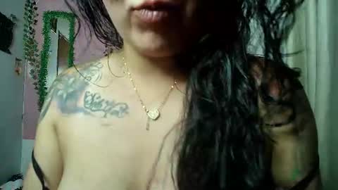 sexy lolas online show from August 3, 3:35 am