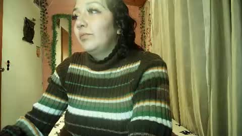 sexy lolas online show from August 4, 2:30 am