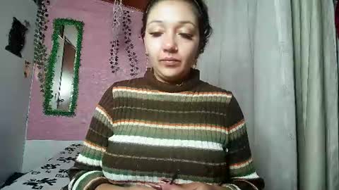 sexy lolas online show from August 5, 5:49 am