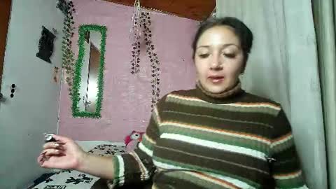 sexy lolas online show from August 6, 5:06 am