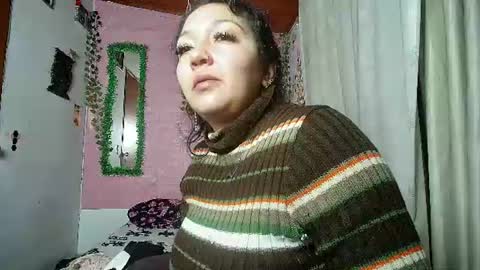 sexy lolas online show from August 7, 4:56 am