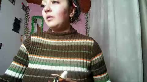 sexy lolas online show from August 10, 2:35 am