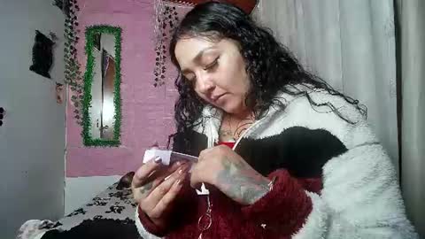 sexy lolas online show from August 15, 2:15 am