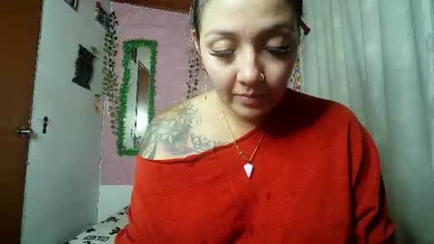 sexy lolas online show from August 15, 7:01 am