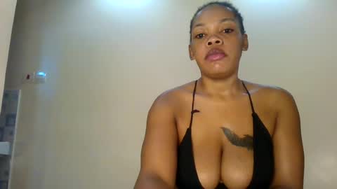 sexy_lyna online show from August 11, 4:58 am