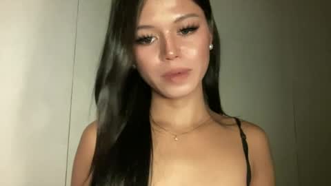 Nicole online show from August 8, 11:43 am