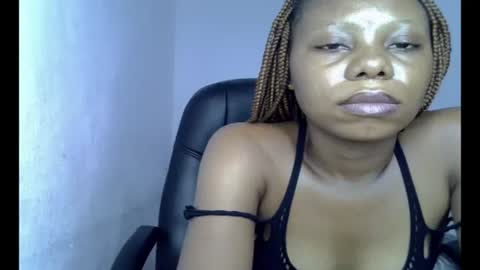 annie online show from August 11, 3:19 am