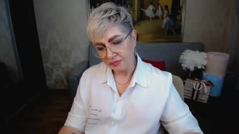 sexy_milffa online show from August 9, 5:58 pm