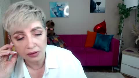 sexy_milffa online show from August 10, 1:07 am