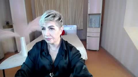 sexy_milffa online show from August 10, 5:47 pm