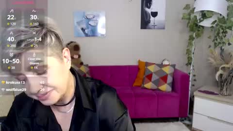 sexy_milffa online show from August 13, 2:31 pm