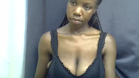sexy_peach4 online show from July 28, 9:21 pm