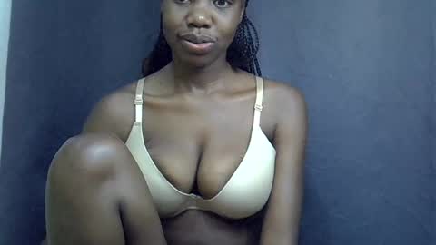 sexy_peach4 online show from August 5, 9:57 pm
