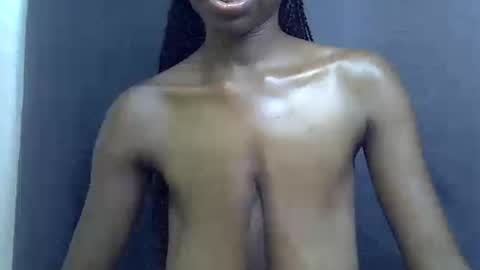 sexy_peach4 online show from August 13, 10:24 pm