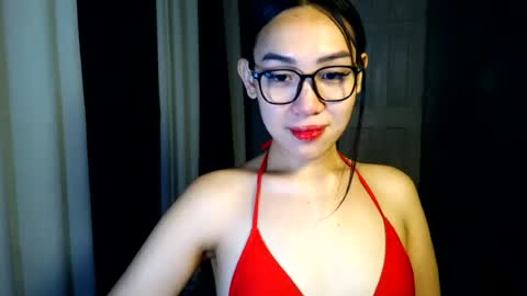 hi im queenie online show from August 11, 4:36 am