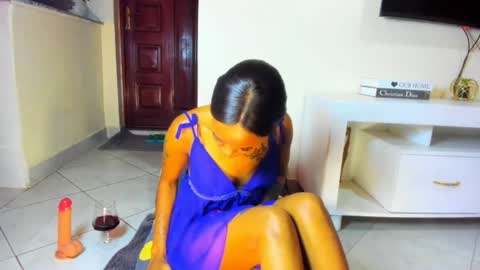 red online show from August 1, 1:06 pm