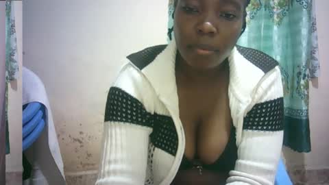 sexy_sandrah online show from July 29, 4:52 am