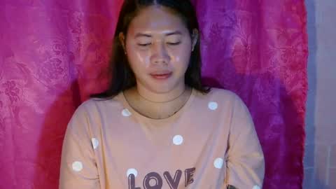 SOFIE  The woman who lives in the province online show from August 6, 11:04 pm