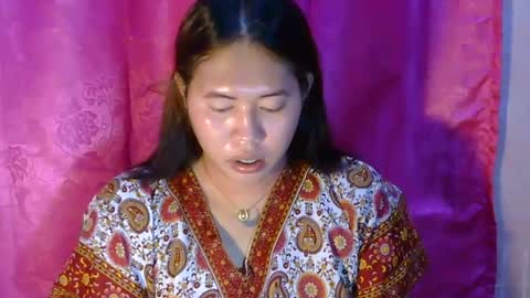 SOFIE  The woman who lives in the province online show from August 9, 11:28 pm
