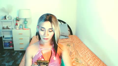 sexy_yllona online show from June 8, 12:33 pm