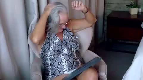 Sexy GILF Allie Kay online show from August 9, 5:08 am