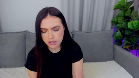 Lou online show from August 7, 11:38 pm