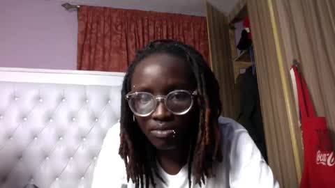 sexyary online show from August 10, 7:15 pm