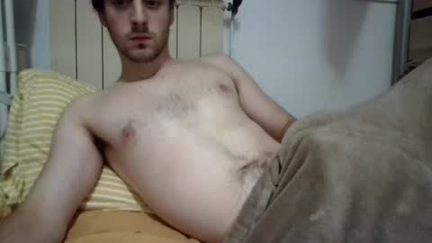 sexyboy32strip online show from August 12, 10:45 pm