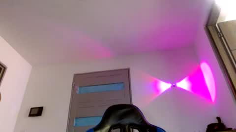 Iker online show from August 9, 3:24 pm